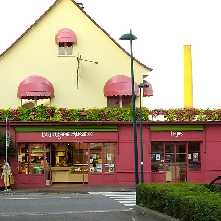 Charming And Very Well Located Apartement 5 Min From Basel