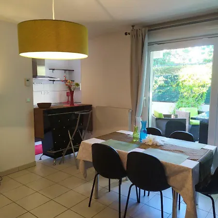 Charming And Very Well Located Apartement 5 Min From Basel Apartman *